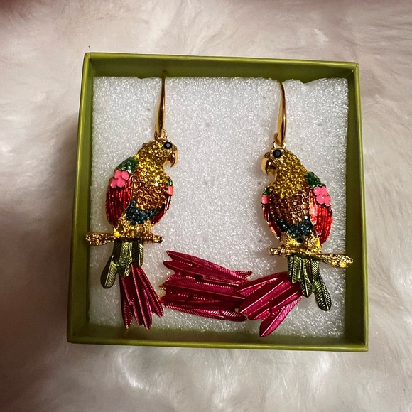 Betsy Johnson Shifting Parrot Embezzled Rhinestones Earrings - Picture 12 of 14